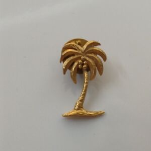 Gold Palm Tree Pin